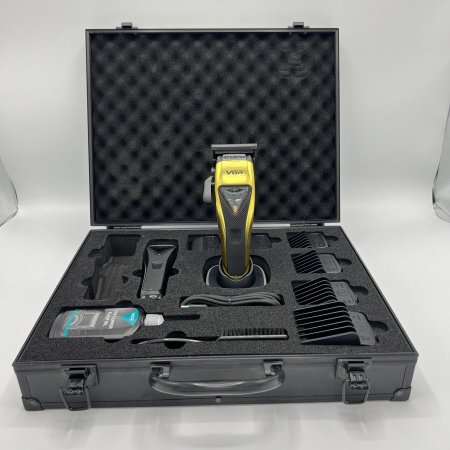 מכונת תספורת מקצועית VGR V-015 – דיוק גבוה ועיצוב מודרני